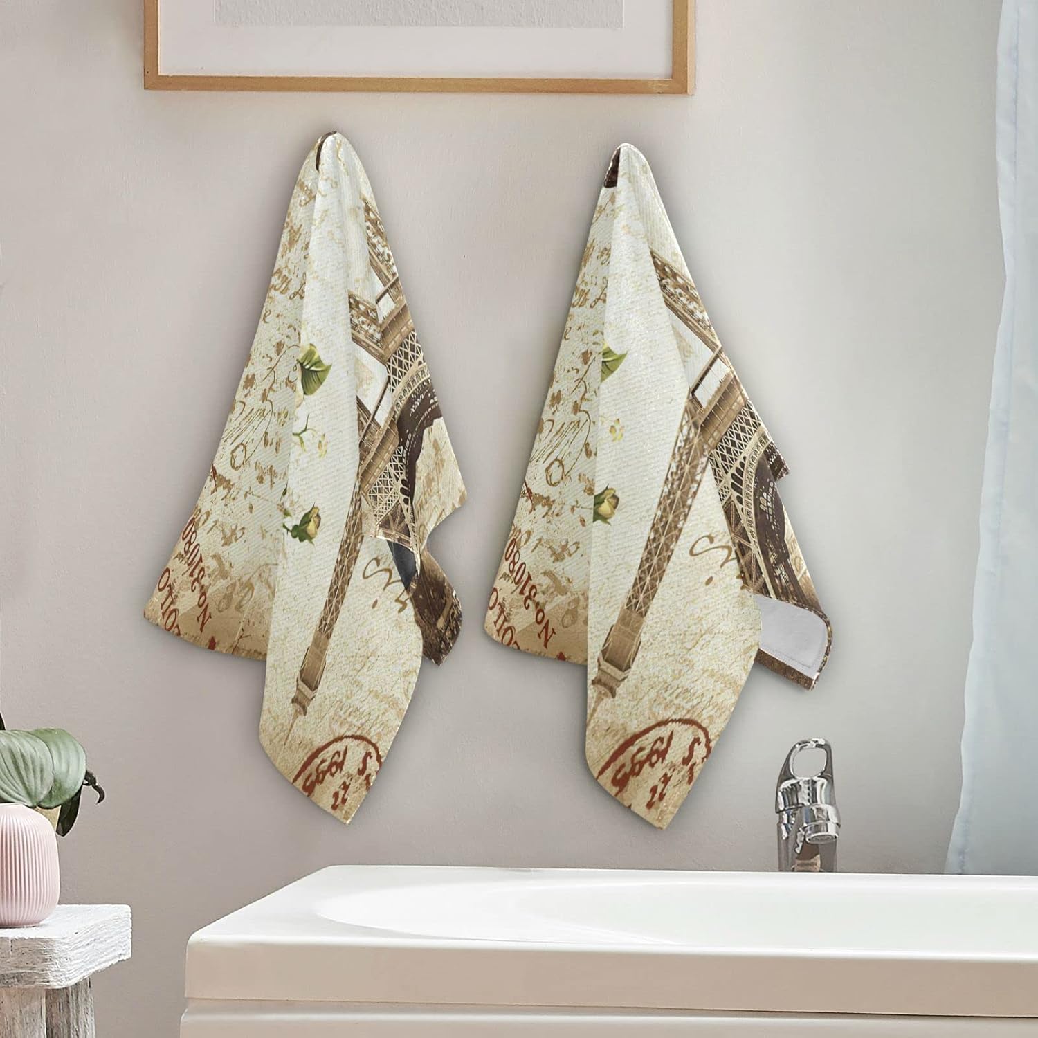 Paris-STYLE Eiffel Tower Hand Towels